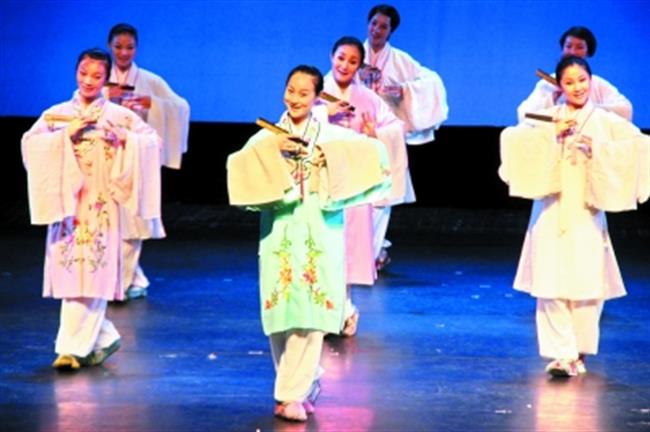“新松高研班”学员汇报演出.jpg